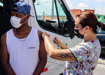 Vacina Móvel disponibiliza imunizante contra Febre Amarela