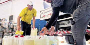 Município envia doações às famílias atingidas por chuvas em Tuiuti e Litoral Norte