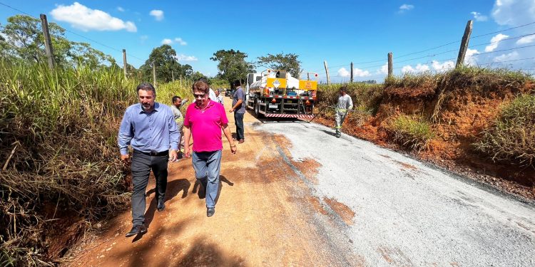 Estrada Legal inicia recapeamento da Estrada Oswaldo Buoso, no Boa Vista