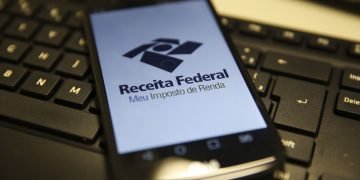 Receita recebe mais de 1 milhão de declarações do IR no primeiro dia