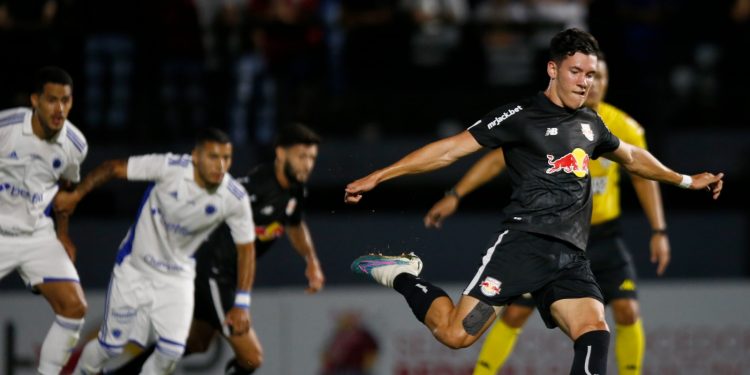 Bragantino abre 2 x 0 e leva virada do Cruzeiro em amistoso