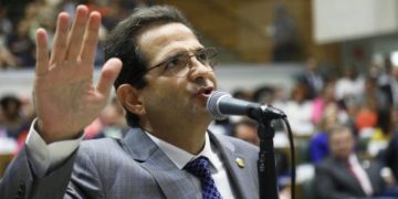 Emir Chedid assume seu 8º mandato consecutivo na Câmara dos Deputados de SP