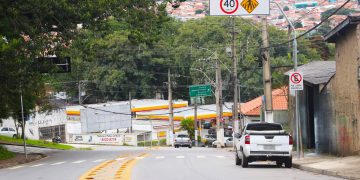 Lombadas eletrônicas em funcionamento na Av. Minas Gerais   
