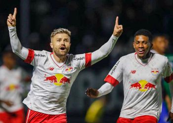 De virada, Bragantino vence o Bahia na estreia do Brasileirão