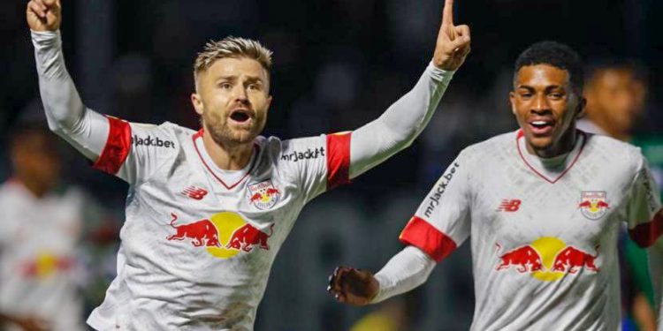 De virada, Bragantino vence o Bahia na estreia do Brasileirão