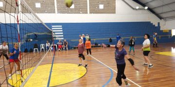 Equipes de Voleibol Adaptado se preparam para a disputa dos JOMI
