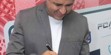 Luis Alberto, escritor bragantino, é destaque em premiação na capital