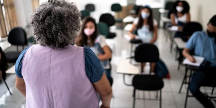 Curso de saúde mental para professores da rede estadual abre mais 500 vagas