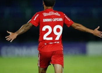 Bragantino estreia com goleada na Sul-Americana