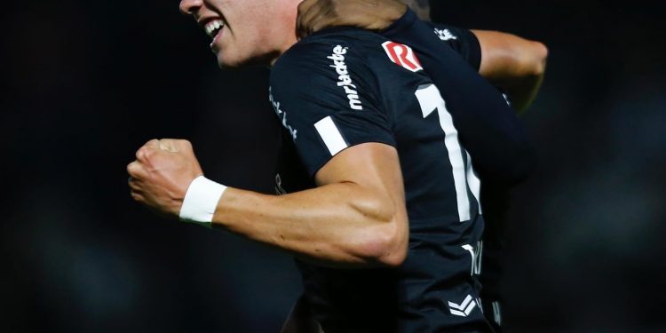 Bragantino tem vitória convincente contra o Athletico-PR