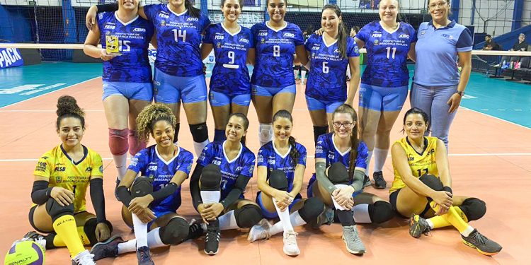 Voleibol Adulto Feminino em quadra hoje pela Copa Itatiba Regional