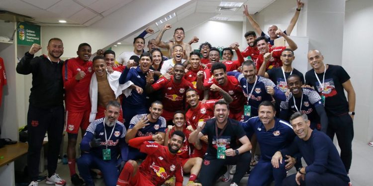 Bragantino goleia na Bolívia e segue líder na Sul-Americana