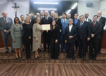 Dr. Osvaldo Zago recebe Título de Cidadão Bragantino