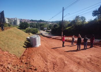 Prefeito cede terreno para implantação de Escola do Senac   