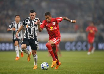 Caixinha teve mais sorte que juízo no empate do Braga contra o Atlético-MG