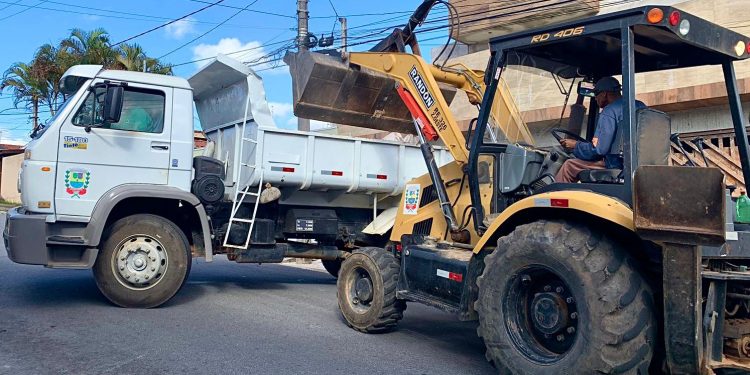 Arrastão de Limpeza: 211 caminhões de materiais inservíveis foram retirados no primeiro semestre do ano