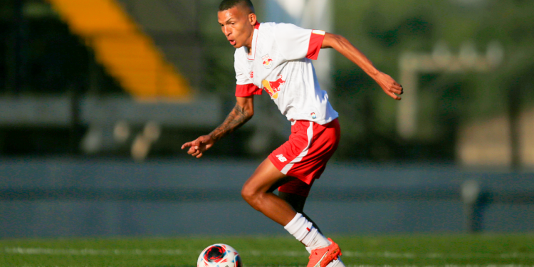 Bragantino II perde do Primavera e deixa a liderança   