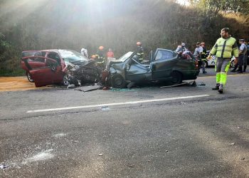 Três pessoas morrem em acidente na Capitão Bardoíno