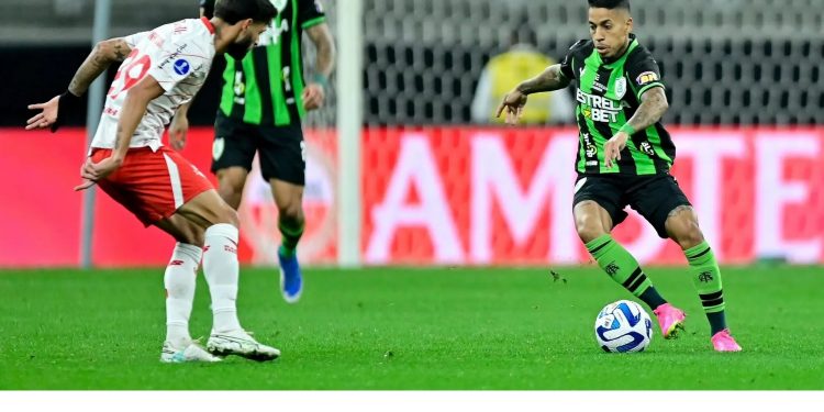 Zaga ‘entrega o ouro’ e Bragantino acaba eliminado da Sul-Americana