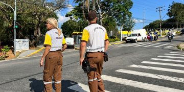 Mobilidade Urbana instala semáforos no cruzamento da Av. Minas Gerais com a Al. XV de Dezembro