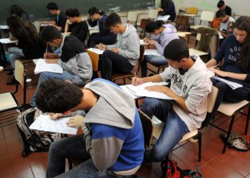 Escolas particulares terão um reajuste médio de 9% em 2024