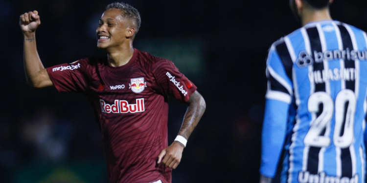 Com autoridade, Bragantino bate o Grêmio e se mantém entre os primeiros