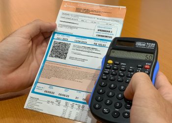 Energisa faz plantão na Praça da Bíblia para orientar sobre Desenrola Brasil 