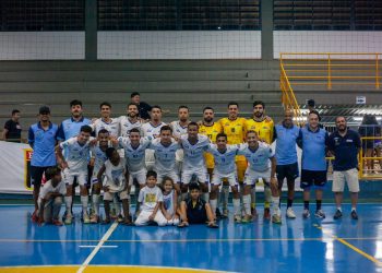 Equipe de Futsal joga amistoso para volta do Campeonato Estadual
