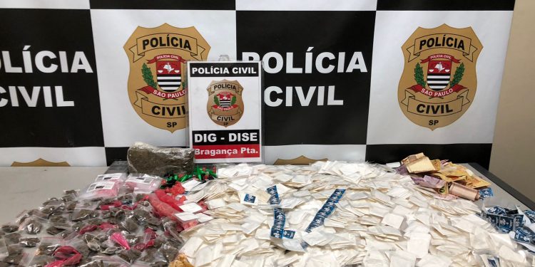 No Henedina Cortez:  Ação da DISE, DIG e GCM apreende 2,8 Kg de drogas e prende cinco por tráfico de drogas