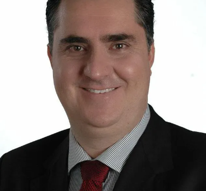 Eduardo Simões reassume mandato, após derrubada de liminar