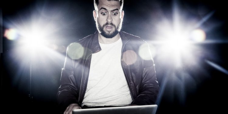 Mauricio Meirelles apresenta stand-up na Casa de Cultura