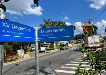 SABESP interdita trechos da Av. XV de Dezembro