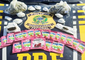 Pela primeira vez no Brasil: Durante Operação Argos, PRF prende mulher com “bala de maconha”, skunk e haxixe
