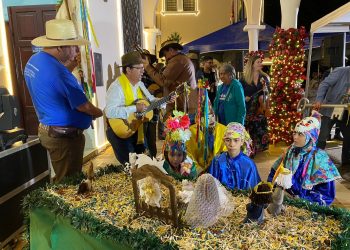 Cortejo da Folia de Reis acontece neste sábado