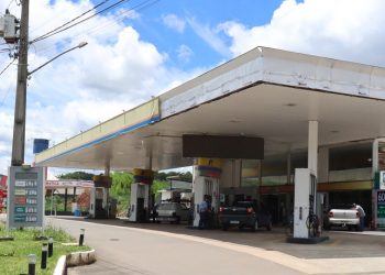 PM prende ladrão logo após roubo em posto