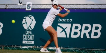 Copa Cosat 14 anos reúne melhores tenistas sul-americanos em Bragança