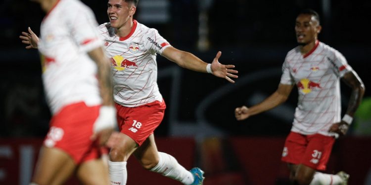 Bragantino vence Sportivo Luqueño na Sul-Americana