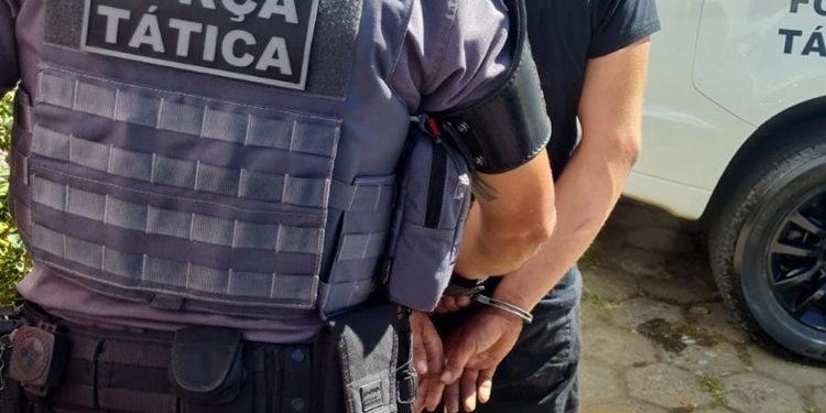 OLHA A BARCA! Força Tática age rápido e prende dois após roubo em Pinhalzinho