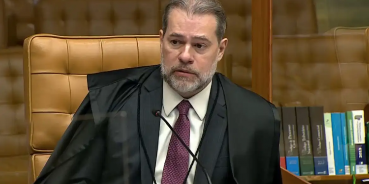 STF tem maioria para descriminalizar porte de maconha