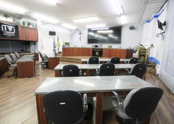 LEI ORGÂNICA: Audiência Pública na Câmara discute criação de emenda impositiva