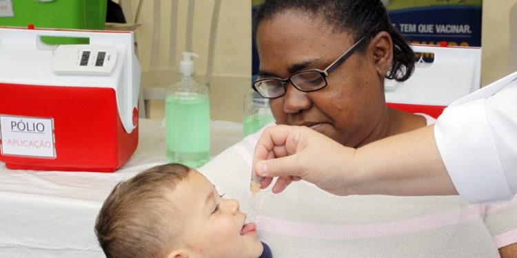 Governo de SP prorroga vacinação contra a paralisia infantil até o final de junho