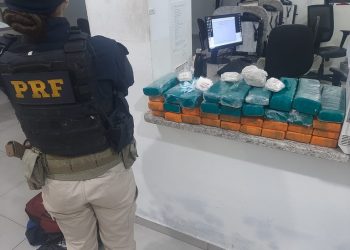 PRF prende casal com grande quantidade de drogas na Fernão Dias