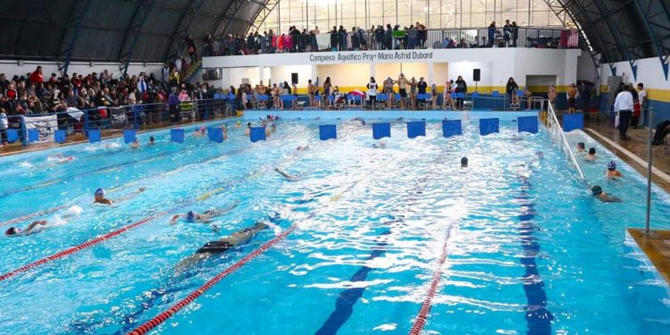Abertas inscrições para vagas em escolinha de natação