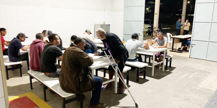 Reforço para atender pessoas em situação de rua neste inverno