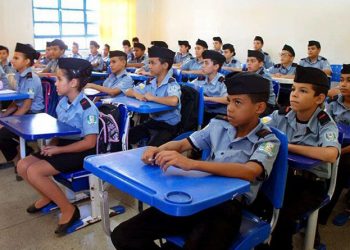 Seis escolas no município terão consulta pública sobre a implementação Escolas cívico-militares