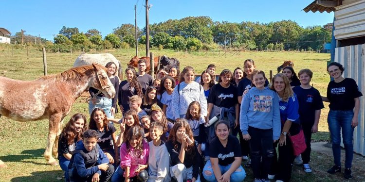 GESU da Fesb recebe alunos do Alegrette