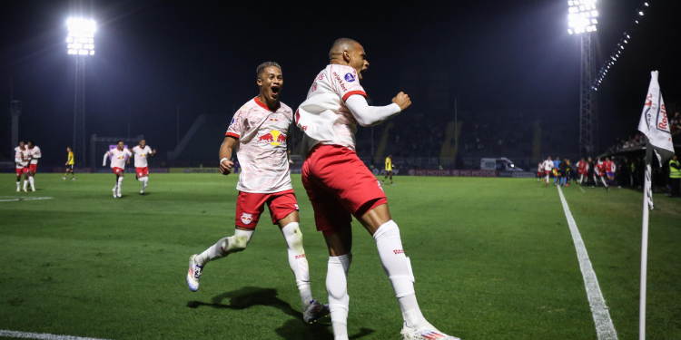 Com gol de estreante, Bragantino vence Barcelona e avança na Sul-Americana