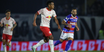 Bragantino sofre nova derrota em casa, vice-líder, Fortaleza venceu por 2 x 1