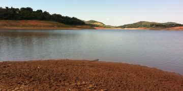 DESABASTECIMENTO: Longa estiagem compromete o Sistema Cantareira