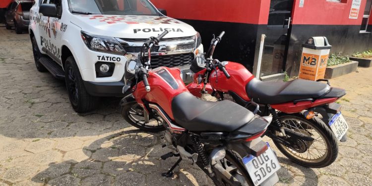 Força Tática apreende motos furtadas e detém dois envolvidos